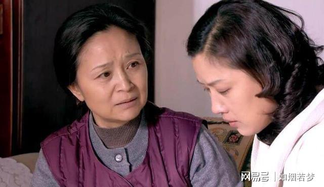 儿媳产后,亲家送来30只乌鸡,我私自给大儿媳27只,结果当晚出事了